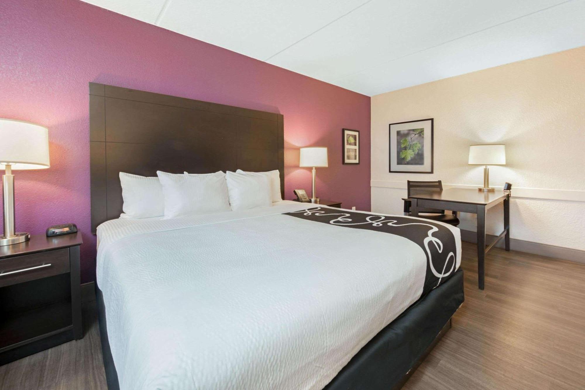 La Quinta Inn By Wyndham Miami Airport North Miami Springs Bagian luar foto