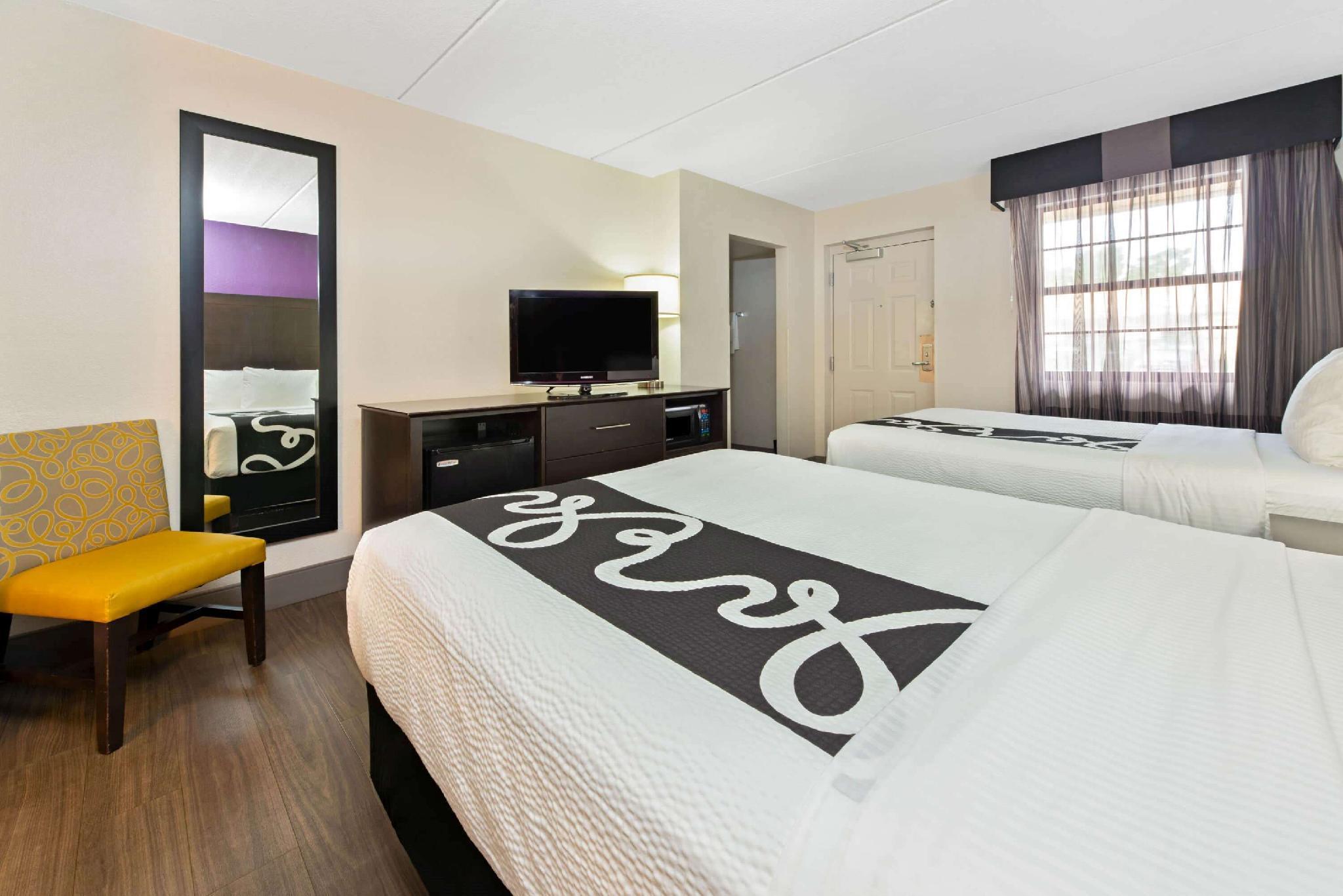 La Quinta Inn By Wyndham Miami Airport North Miami Springs Bagian luar foto