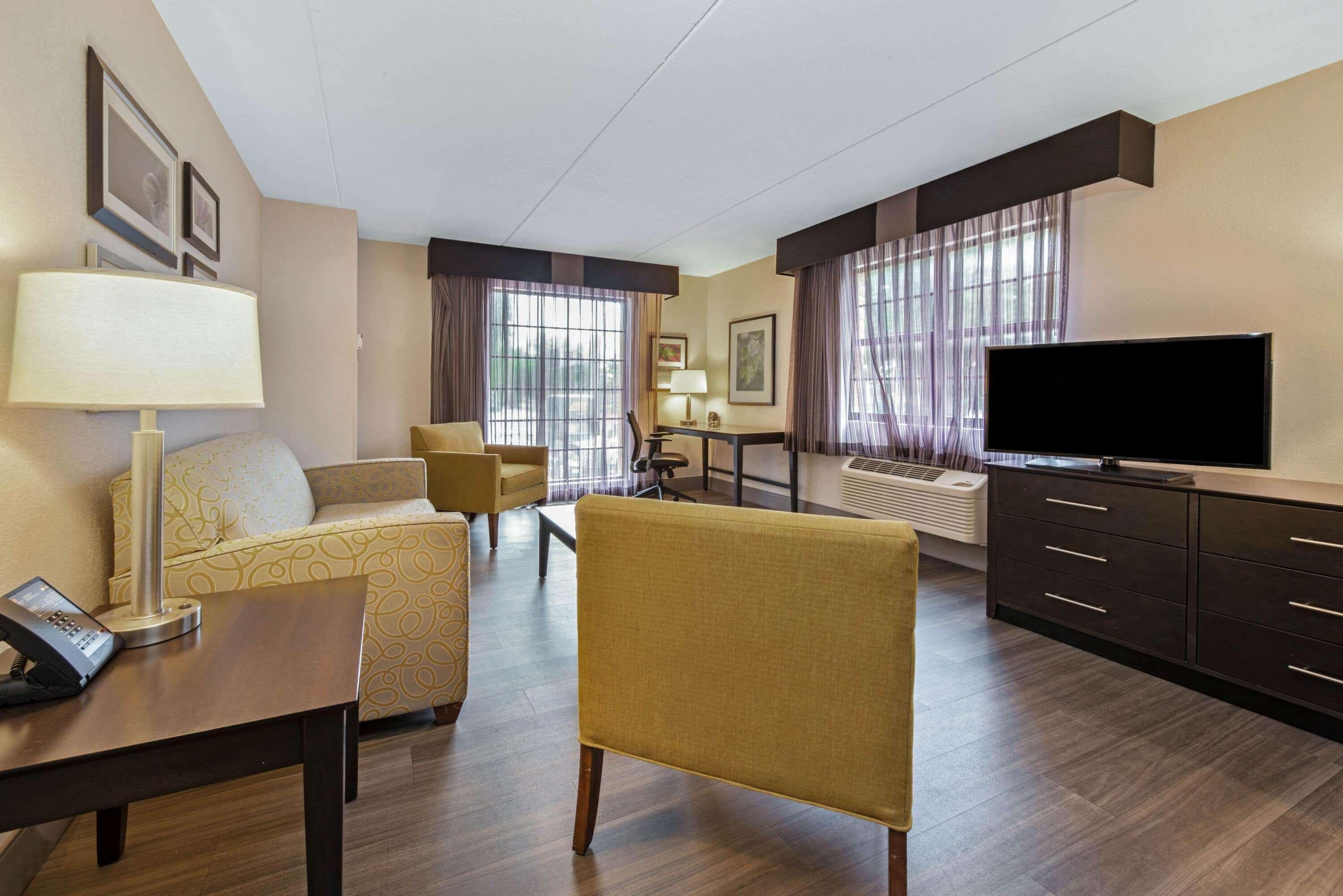La Quinta Inn By Wyndham Miami Airport North Miami Springs Bagian luar foto