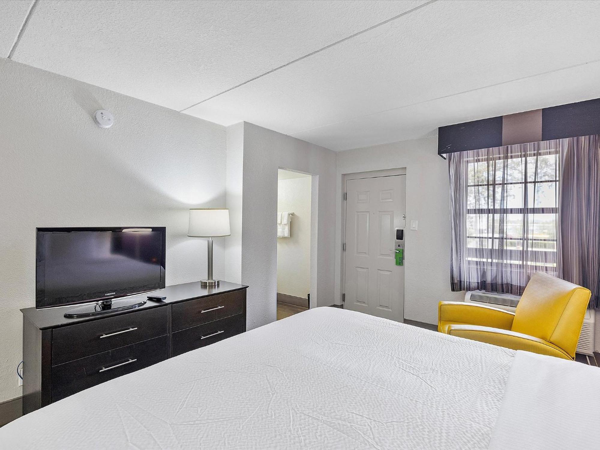 La Quinta Inn By Wyndham Miami Airport North Miami Springs Bagian luar foto
