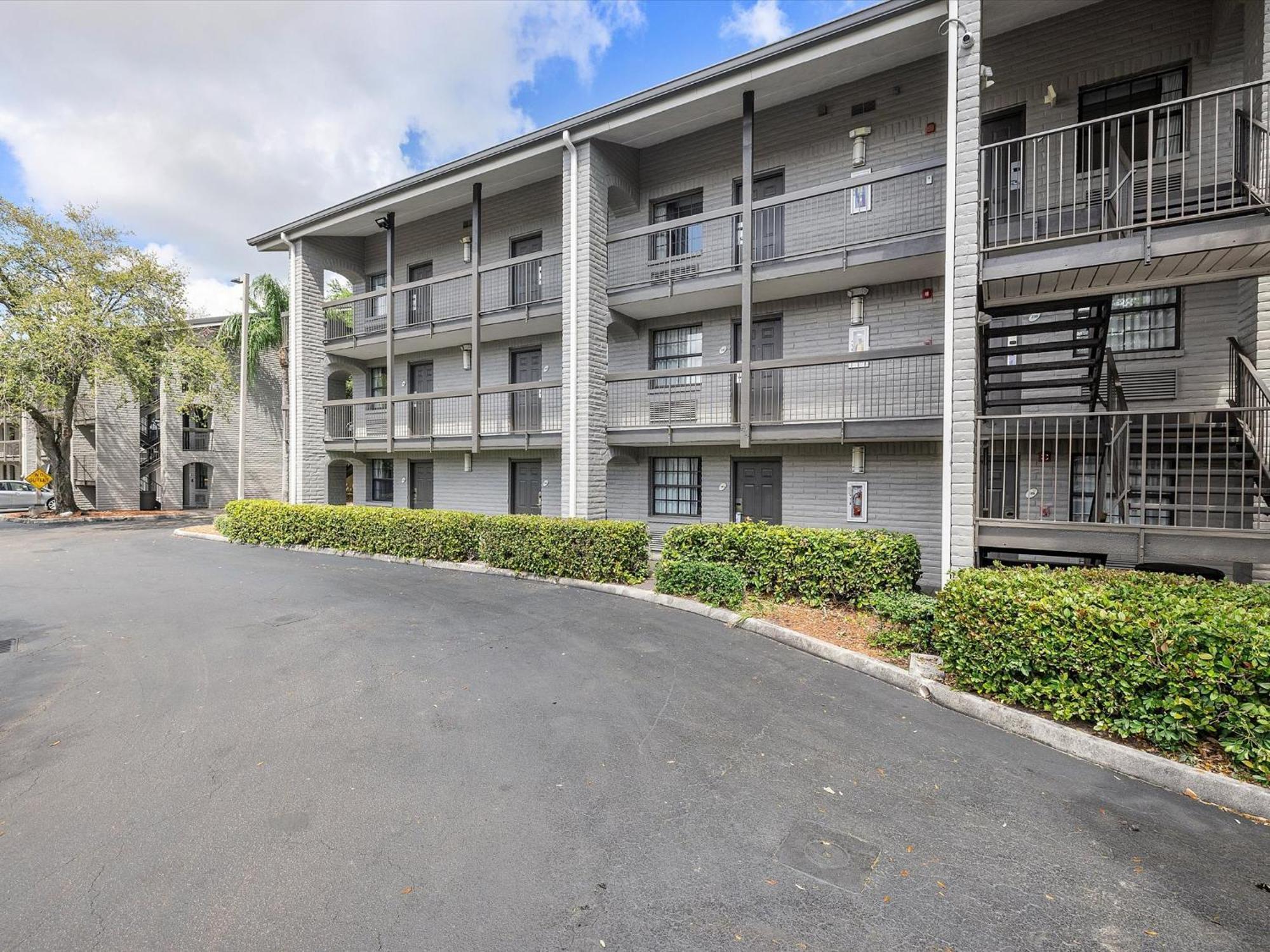 La Quinta Inn By Wyndham Miami Airport North Miami Springs Bagian luar foto
